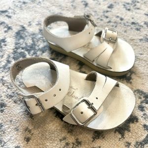 Salt Water Sandals, size 3